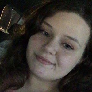 Meet your Posher, Leanna